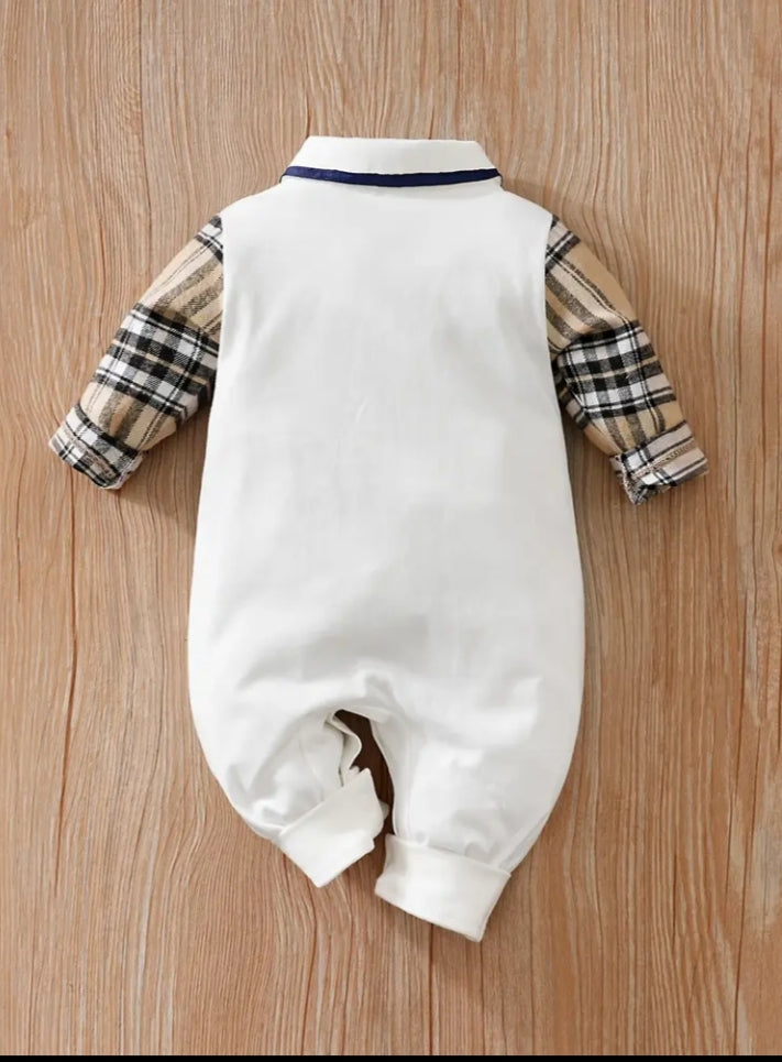 Stylish Baby Boy Plaid & Bear Appliqué Long Sleeve Romper with Bow Tie - Newborn & Infant Gentleman Jumpsuit
